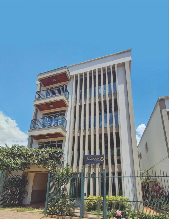 Apart Hotel Agua Limpa Prados Bagian luar foto